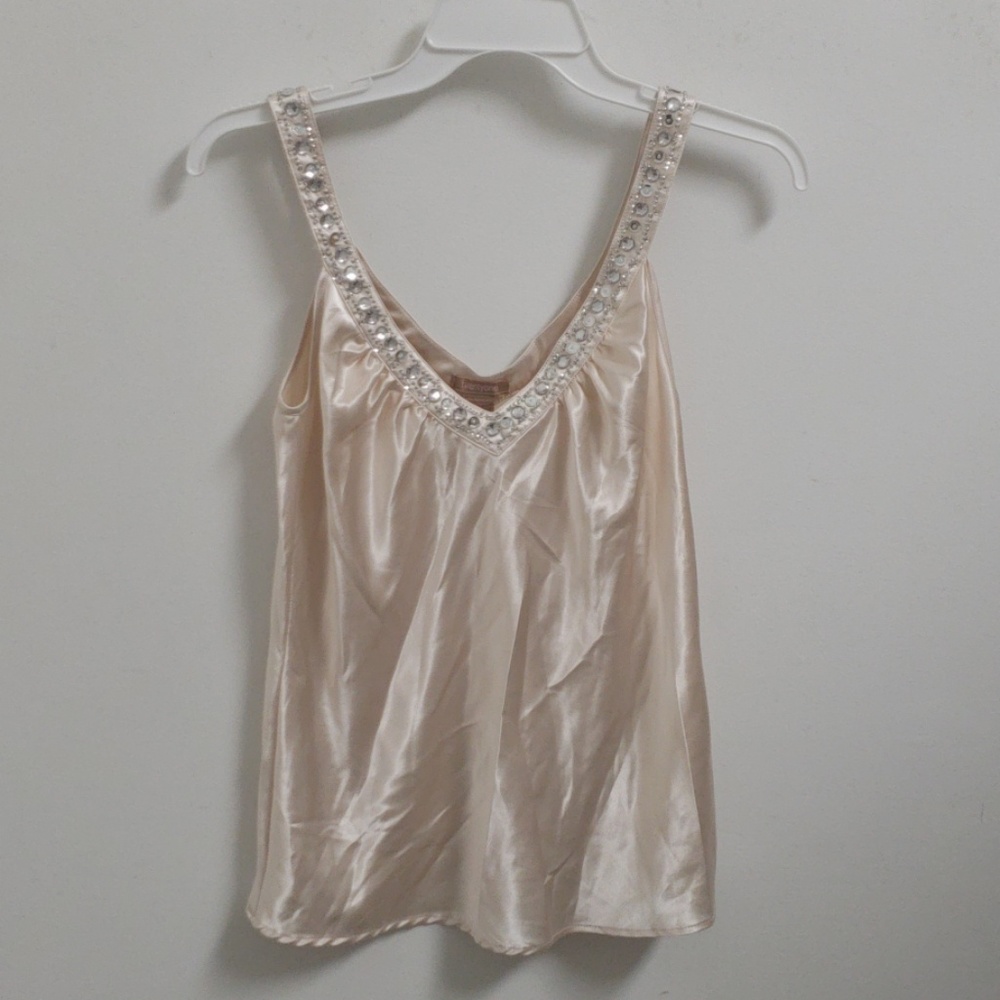 😍FOREVER TWENTY ONE Silky embellished tank top